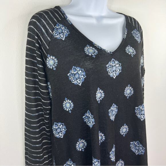 J.Jill Linen Black Medallion Print‎ 3/4 Sleeve Top Size S Raglan Stripe V-Neck - Picture 8 of 10
